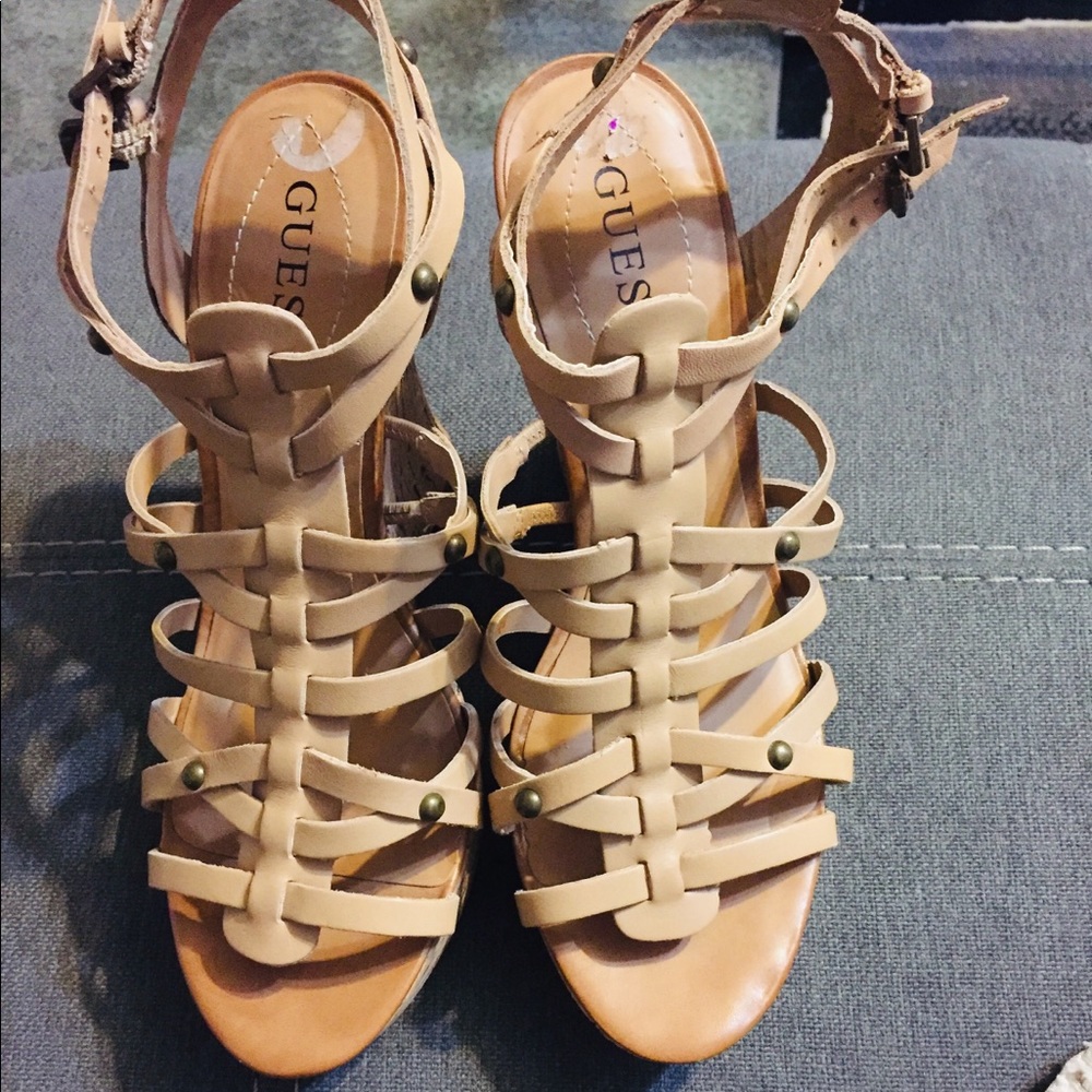 Guess wedges
